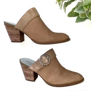 Reba Heeled Mule Clogs